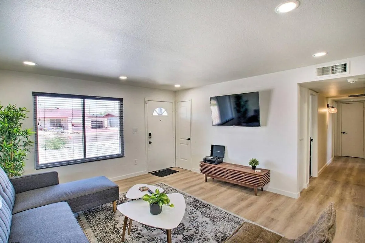 Holiday home Heated Pool, Spa, Modern 3B Oasis, Scottsdale Tempe United States