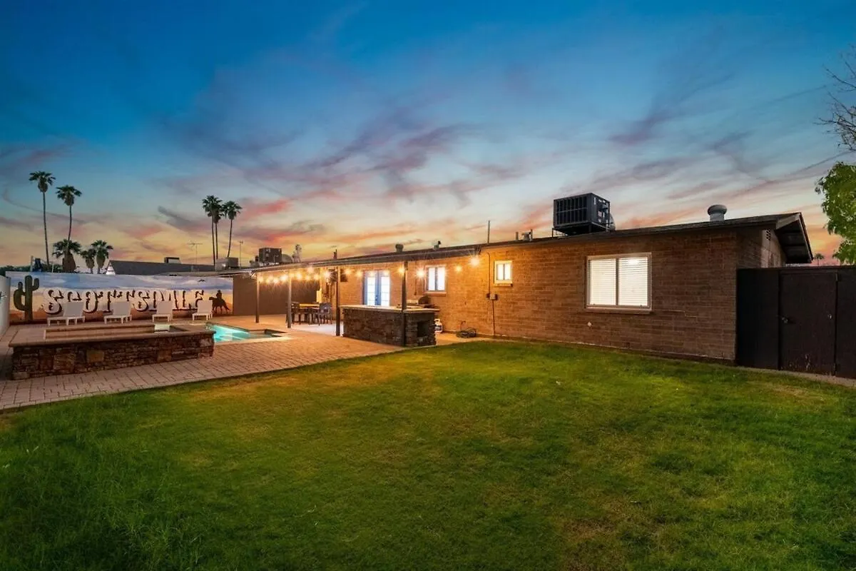 Holiday home Heated Pool, Spa, Modern 3B Oasis, Scottsdale Tempe