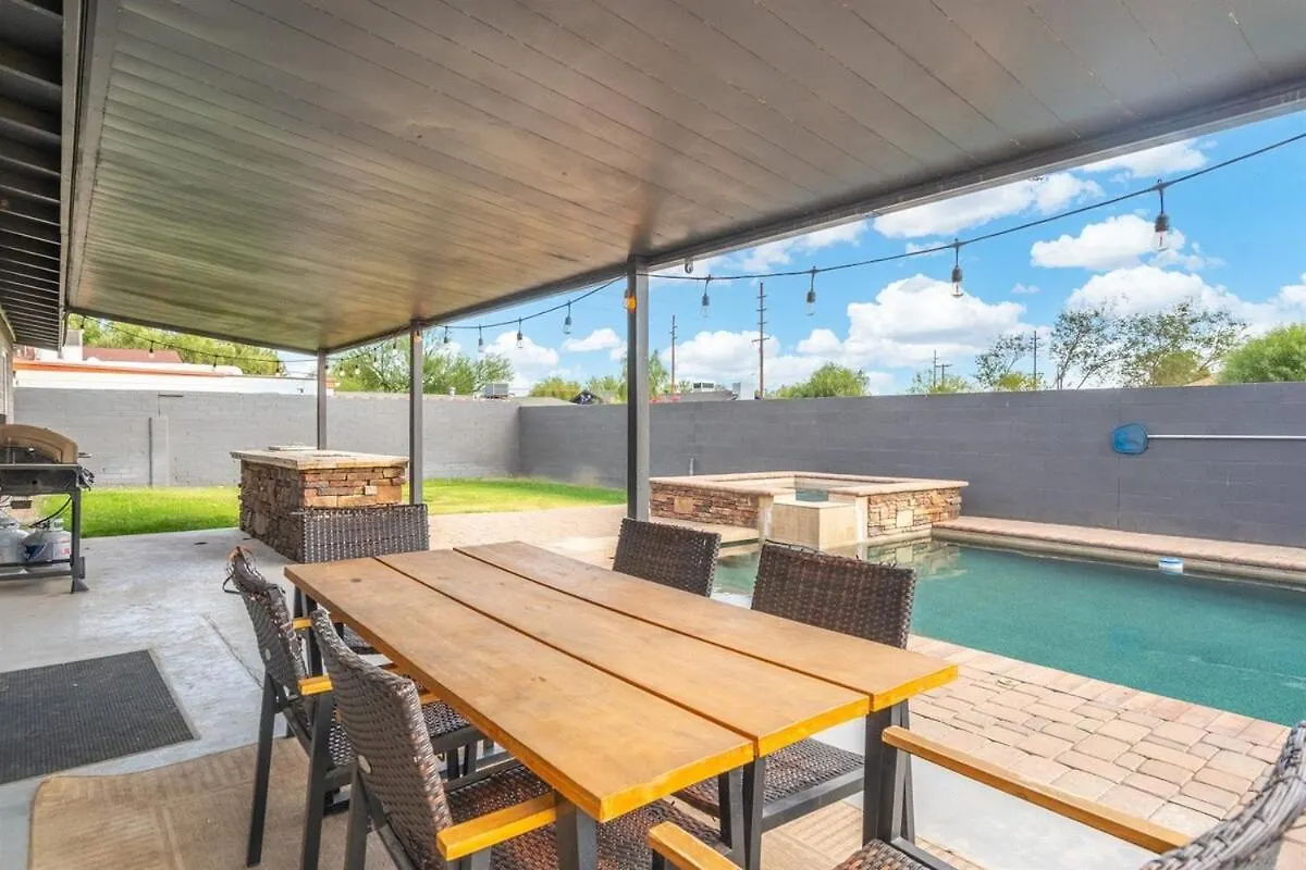 Holiday home Heated Pool, Spa, Modern 3B Oasis, Scottsdale Tempe United States