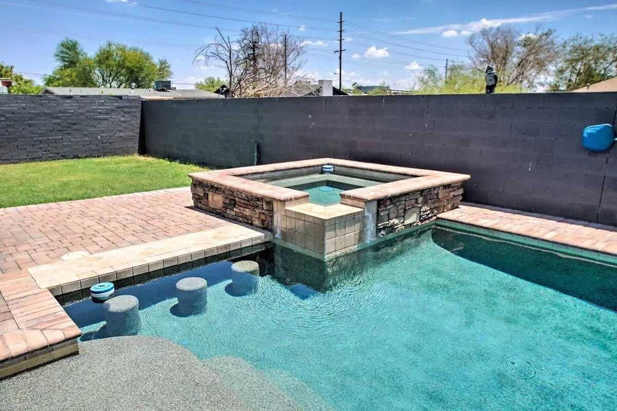 Holiday home Heated Pool, Spa, Modern 3B Oasis, Scottsdale Tempe